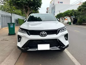 Toyota Fortuner legender 4x2 AT 2023 - Bán xe Toyota Fortuner legender 4x2 AT năm 2023, màu trắng