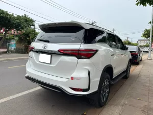 Toyota Fortuner legender 4x2 AT 2023 - Bán xe Toyota Fortuner legender 4x2 AT năm 2023, màu trắng