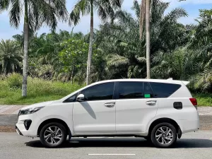 Toyota Innova 2.0E 2023 - Bán xe Toyota Innova 2.0E năm 2023, màu trắng giá cạnh tranh