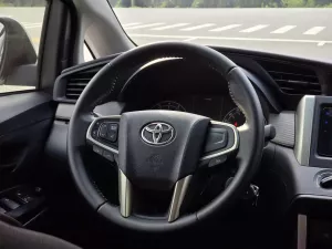 Toyota Innova 2.0E 2023 - Bán xe Toyota Innova 2.0E năm 2023, màu trắng giá cạnh tranh