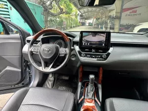 Toyota Corolla Cross 2020 - Bán xe Cross V sản xuất 2020 chạy 7.800 km 1 chiếc duy nhất keng keng 