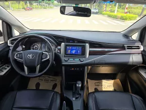 Toyota Innova Venturer 2.0AT 2019 - Bán ô tô Toyota Innova Venturer 2.0AT đời 2019, màu đen