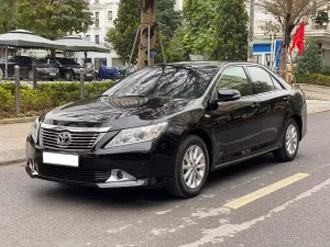 Toyota Camry 2.0E 2014 - Bán xe Toyota Camry 2.0E 2014, màu đen