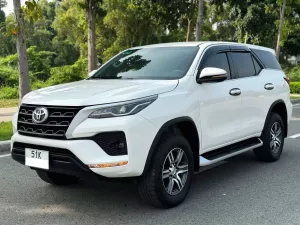 Toyota Fortuner 2.4G 4x2 MT 2022 - Cần bán Toyota Fortuner 2.4G 4x2 MT đời 2022, màu trắng, giá tốt