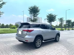 Toyota Fortuner 2.7V 4x2 AT 2022 - Bán Toyota Fortuner 2.7V 4x2 AT đời 2022, màu bạc, nhập khẩu chính hãng