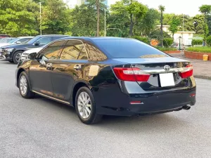 Toyota Camry 2.0E 2014 - Bán xe Toyota Camry 2.0E đời 2014, màu đen