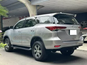 Toyota Fortuner 2.4G 4x2 MT 2024 - Cần bán Toyota Fortuner 2.4G 4x2 MT đời 2024, màu bạc