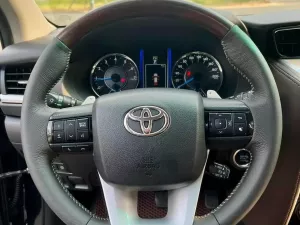 Toyota Fortuner 2.7V 4x4 AT 2018 - Bán ô tô Toyota Fortuner 2.7V 4x4 AT đời 2018, màu đen, nhập khẩu nguyên chiếc, giá 760tr