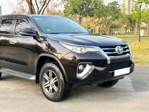 Toyota Fortuner 2.7V 4x2 AT 2019 - Bán xe Toyota Fortuner 2.7V 4x2 AT 2019, màu nâu, nhập khẩu nguyên chiếc, 739 triệu