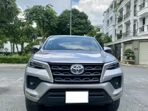 Toyota Fortuner 2.4G 4x2 MT 2023 - Bán Toyota Fortuner 2.4G 4x2 MT đời 2023, màu bạc