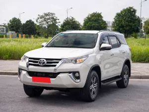 Toyota Fortuner 2.4G 4x2 AT 2020 - Cần bán xe Toyota Fortuner 2.4G 4x2 AT đời 2020, màu trắng, giá 870tr