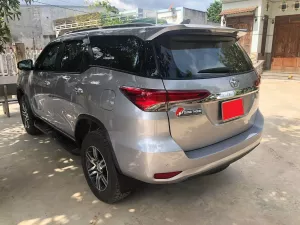 Toyota Fortuner 2.4G 4x2 AT 2023 - Bán ô tô Toyota Fortuner 2.4G 4x2 AT đời 2023, màu bạc, 960 triệu