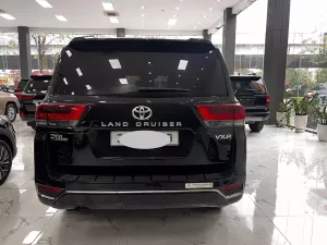 Toyota Land Cruiser LC300 2024 - Toyota Land Cruiser LC300 - Đi 3000Km vừa đăng ký 12/2024 Tên cty