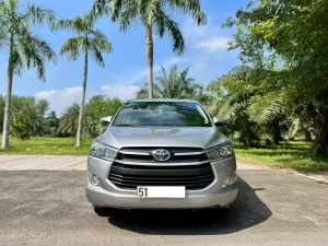 Toyota Innova 2.0E 2020 - Bán xe Toyota Innova 2.0E đời 2020, màu bạc, giá 475tr