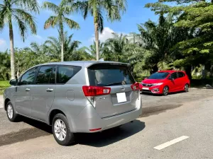 Toyota Innova 2.0E 2020 - Bán xe Toyota Innova 2.0E đời 2020, màu bạc, giá 475tr