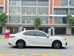 Toyota Camry 2.0Q 2024 - Cần bán Toyota Camry 2.0Q đời 2024, màu trắng, nhập khẩu chính hãng