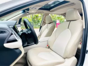 Toyota Camry 2.0Q 2024 - Cần bán Toyota Camry 2.0Q đời 2024, màu trắng, nhập khẩu chính hãng