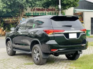 Toyota Fortuner 2.4G 4x2 AT 2022 - Cần bán xe Toyota Fortuner 2.4G 4x2 AT đời 2022, màu đen