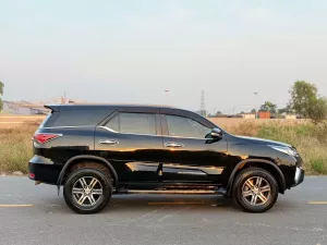 Toyota Fortuner 2.7V 4x2 AT 2018 - Cần bán Toyota Fortuner 2.7V 4x2 AT đời 2018, màu đen, nhập khẩu chính hãng, 610 triệu