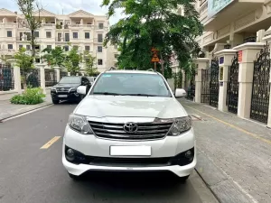 Toyota Fortuner TRD Sportivo 2.7V 4x2 AT 2016 - Cần bán xe Toyota Fortuner TRD Sportivo 2.7V 4x2 AT đời 2016, màu trắng