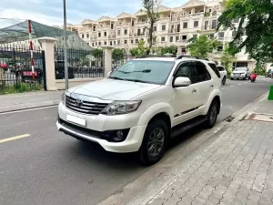 Toyota Fortuner TRD Sportivo 2.7V 4x2 AT 2016 - Cần bán xe Toyota Fortuner TRD Sportivo 2.7V 4x2 AT đời 2016, màu trắng