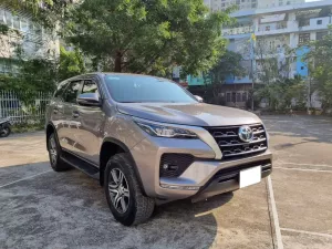 Toyota Fortuner 2.4G 4x2 MT 2023 - Cần bán Toyota Fortuner 2.4G 4x2 MT sản xuất 2023, giá tốt