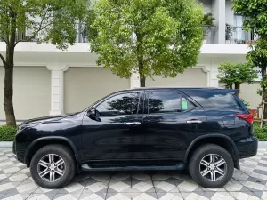 Toyota Fortuner 2.4G 4x2 AT 2022 - Cần bán xe Toyota Fortuner 2.4G 4x2 AT sản xuất 2022, màu đen