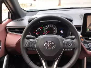 Toyota Corolla Cross 1.8V 2023 - Bán Toyota Corolla Cross 1.8V năm 2023, màu xanh lam, nhập khẩu, giá tốt