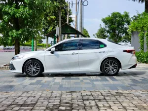 Toyota Camry 2.5Q 2023 - Bán Toyota Camry 2.5Q 2023, màu trắng, nhập khẩu