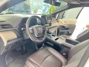 Toyota Sienna Limited 2020 - Bán ô tô Toyota Sienna Hybrid Limited Sản Xuất 2020 Một Chủ từ đầu 