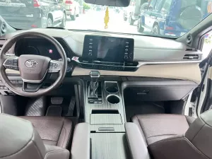 Toyota Sienna Limited 2020 - Bán ô tô Toyota Sienna Hybrid Limited Sản Xuất 2020 Một Chủ từ đầu 