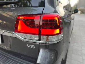 Toyota Land Cruiser 2020 - Toyota Land Cruser LC200 2020 Đẹp Xuất Sắc. Xe đi < 4v km zin đét Bao check bất kỳ đâu - Hỗ trợ các thủ tục sang tên  - 