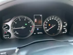 Toyota Land Cruiser 2020 - Toyota Land Cruser LC200 2020 Đẹp Xuất Sắc. Xe đi < 4v km zin đét Bao check bất kỳ đâu - Hỗ trợ các thủ tục sang tên  - 