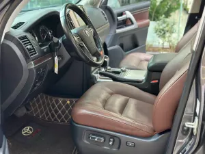 Toyota Land Cruiser 2020 - Toyota Land Cruser LC200 2020 Đẹp Xuất Sắc. Xe đi < 4v km zin đét Bao check bất kỳ đâu - Hỗ trợ các thủ tục sang tên  - 
