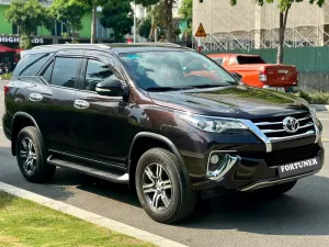 Toyota Fortuner 2.7V 4x2 AT 2018 - Bán xe Toyota Fortuner 2.7V 4x2 AT năm 2018, màu nâu, nhập khẩu nguyên chiếc