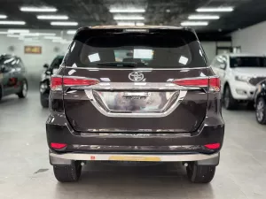 Toyota Fortuner 2.4G 4x2 AT 2019 - Cần bán xe Toyota Fortuner 2.4G 4x2 AT đời 2019, màu nâu, xe nhập