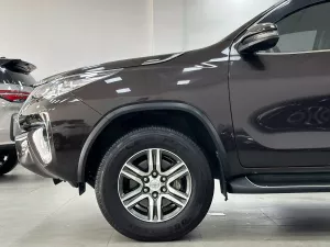 Toyota Fortuner 2.4G 4x2 AT 2019 - Cần bán xe Toyota Fortuner 2.4G 4x2 AT đời 2019, màu nâu, xe nhập