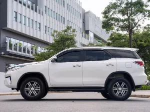 Toyota Fortuner 2.4G 4x2 AT 2020 - Bán xe Toyota Fortuner 2.4G 4x2 AT đời 2020, màu trắng, 835tr