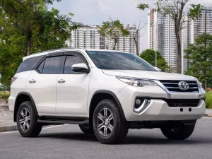 Toyota Fortuner 2.4G 4x2 AT 2020 - Bán xe Toyota Fortuner 2.4G 4x2 AT đời 2020, màu trắng, 835tr