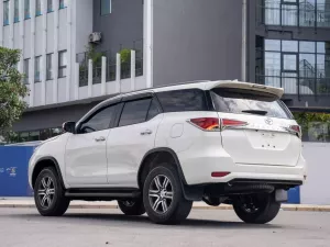 Toyota Fortuner 2.4G 4x2 AT 2020 - Bán xe Toyota Fortuner 2.4G 4x2 AT đời 2020, màu trắng, 835tr