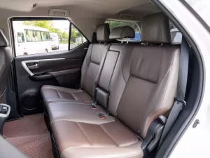 Toyota Fortuner 2.4G 4x2 AT 2020 - Bán xe Toyota Fortuner 2.4G 4x2 AT đời 2020, màu trắng, 835tr