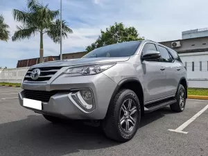 Toyota Fortuner 2.4G 4x2 AT 2020 - Cần bán xe Toyota Fortuner 2.4G 4x2 AT đời 2020, màu bạc, 840tr