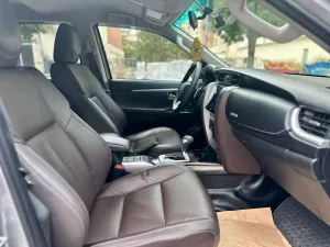 Toyota Fortuner 2.4G 4x2 AT 2020 - Cần bán xe Toyota Fortuner 2.4G 4x2 AT đời 2020, màu bạc, 840tr