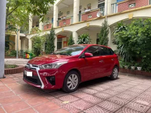 Toyota Corolla Cross 1.3G 2015 - Gia đình cần bán chiếc xe ô tô Toyota Yarit 1.3 G sx 2015 màu đỏ