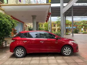 Toyota Corolla Cross 1.3G 2015 - Gia đình cần bán chiếc xe ô tô Toyota Yarit 1.3 G sx 2015 màu đỏ