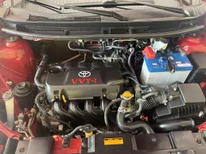 Toyota Corolla Cross 1.3G 2015 - Gia đình cần bán chiếc xe ô tô Toyota Yarit 1.3 G sx 2015 màu đỏ