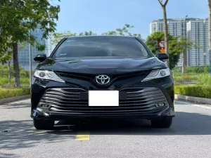 Toyota Camry 2.5Q 2021 - Bán xe Toyota Camry 2.5Q đời 2021, màu đen, xe nhập, giá chỉ 889 triệu