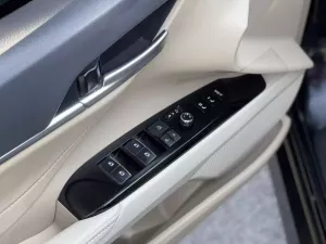 Toyota Camry 2.5Q 2021 - Bán xe Toyota Camry 2.5Q đời 2021, màu đen, xe nhập, giá chỉ 889 triệu