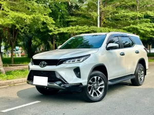 Toyota Fortuner legender 2.4L 4x2 AT 2022 - Bán Toyota Fortuner legender 2.4L 4x2 AT đời 2022, màu trắng