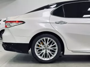 Toyota Camry 2.5Q 2020 - Bán xe Toyota Camry 2.5Q 2020, màu trắng, nhập khẩu